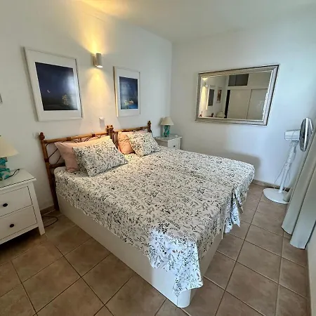 Roca Negra * بويرتو ذيل كارمين